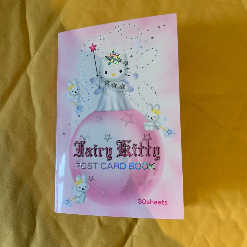 Vintage 2000 Hello Kitty Post card book